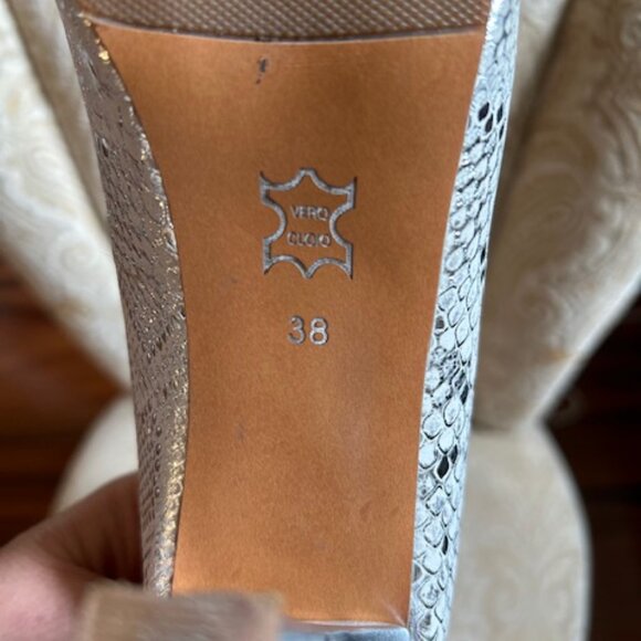 Leather shoes - Picture 4 of 4